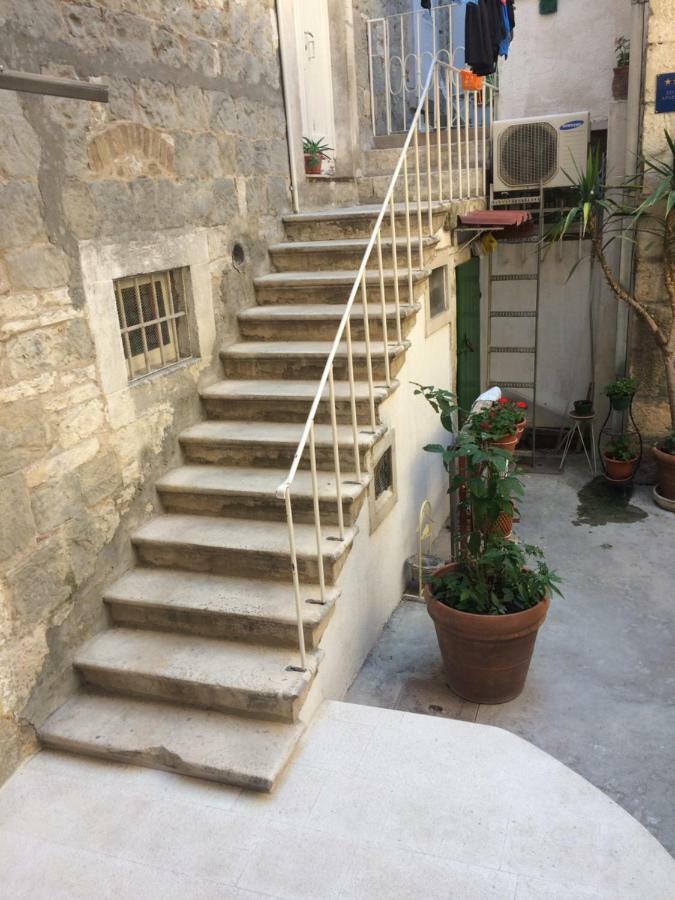 Studio Apartman Ana Split Kültér fotó